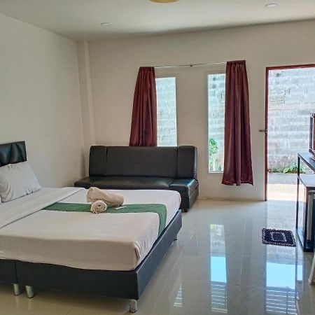 Tom'S House Hotel คุระบุรี ภายนอก รูปภาพ
